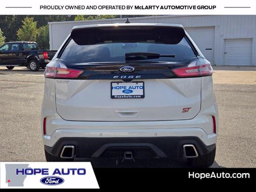 White Metallic 2023 Ford Edge ST