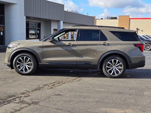 Gray 2026 Ford Explorer ST-Line