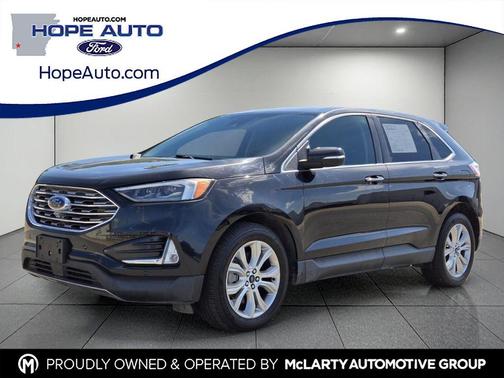 Black Metallic 2022 Ford Edge Titanium