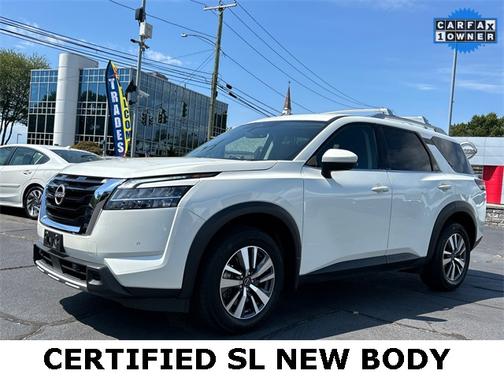 2024 Nissan Pathfinder SL