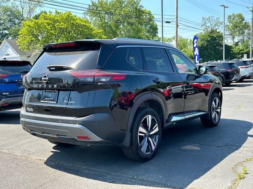 Black 2023 Nissan Rogue SL