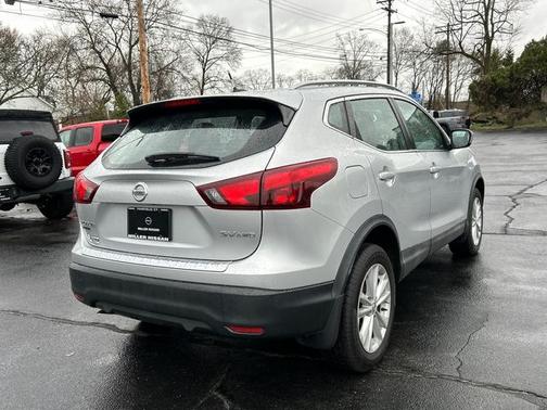 2018 Nissan Rogue Sport SV