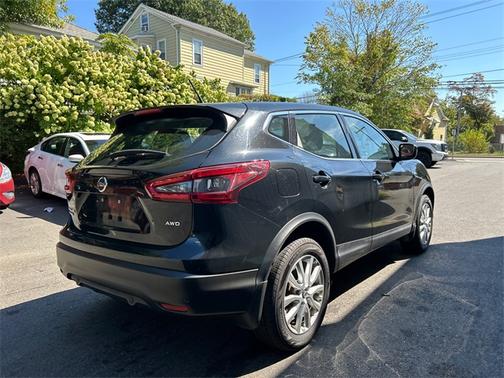 2021 Nissan Rogue Sport S
