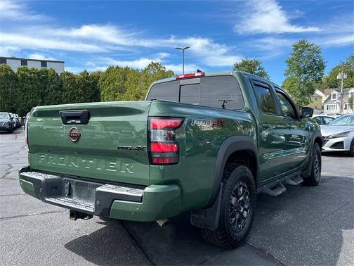 2024 Nissan Frontier PRO-4X