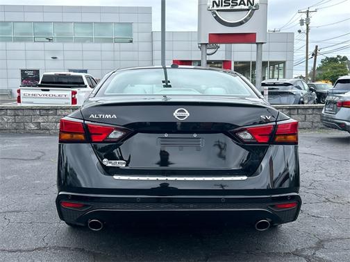 2022 Nissan Altima 2.5 SV
