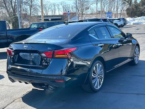 2024 Nissan Altima 2.5 SL