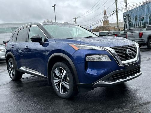 2 Tone Blue / Black 2023 Nissan Rogue SL