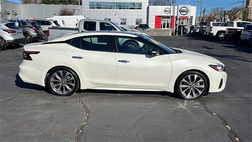 2022 Nissan Maxima Platinum