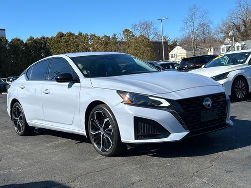 2023 Nissan Altima 2.5 SR