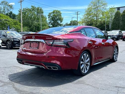 Scarlet Ember 2023 Nissan Maxima Platinum