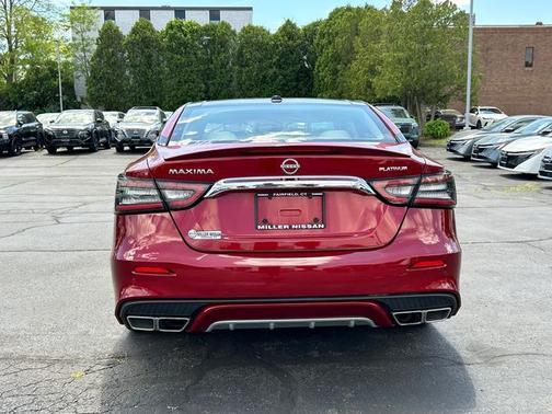 Scarlet Ember 2023 Nissan Maxima Platinum