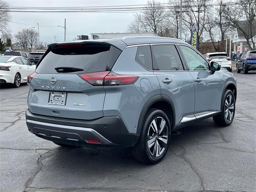 2023 Nissan Rogue SL
