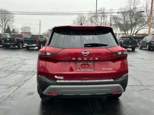 2022 Nissan Rogue SV
