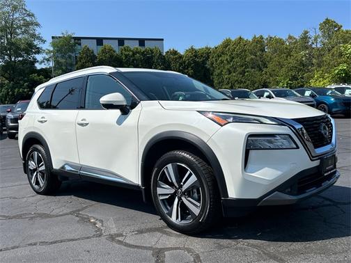 2022 Nissan Rogue SL