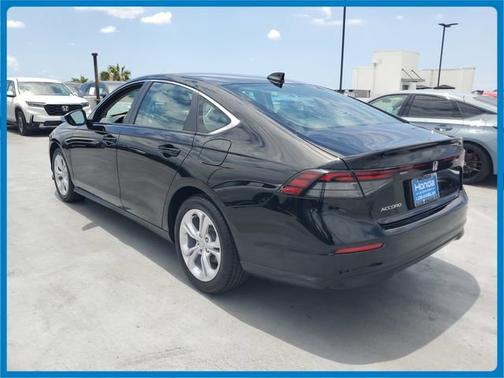 Crystal Black Pearl 2025 Honda Accord