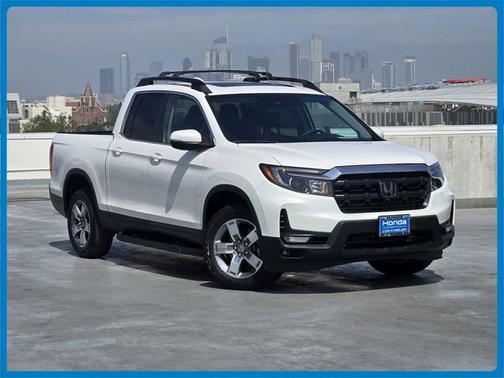 Platinum White Pearl 2025 Honda Ridgeline