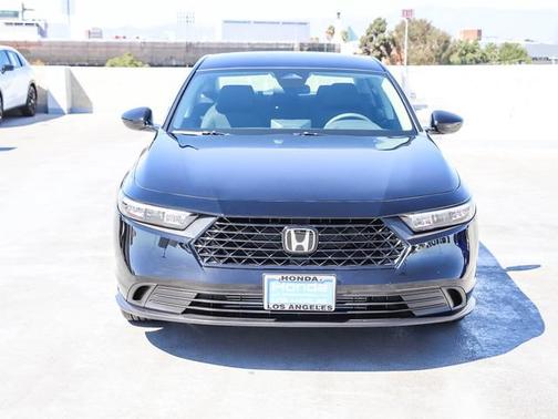 Crystal Black Pearl 2025 Honda Accord