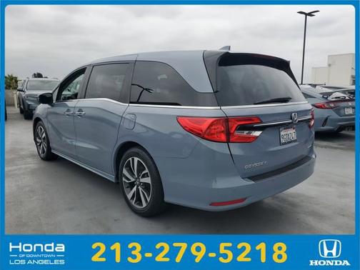 Sonic Gray Pearl 2023 Honda Odyssey