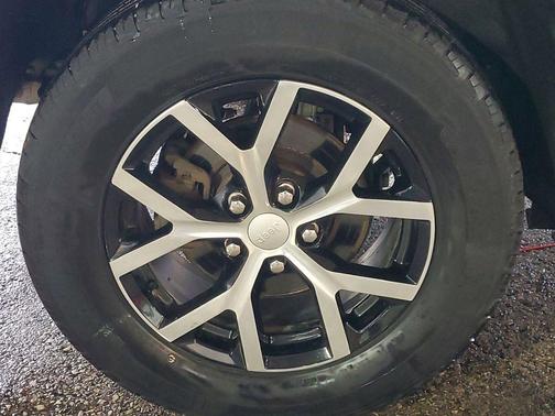 Diamond Black 2023 Jeep Grand Cherokee Limited