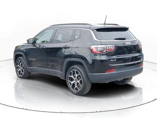 Diamond Black 2025 Jeep Compass Limited