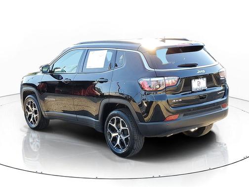 Diamond Black 2025 Jeep Compass Limited