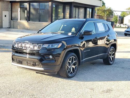 Diamond Black 2025 Jeep Compass Limited