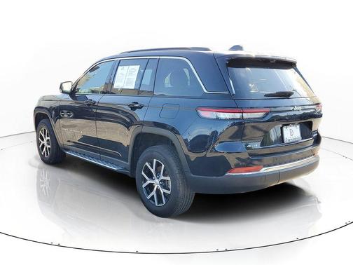 Midnight Sky 2024 Jeep Grand Cherokee Limited