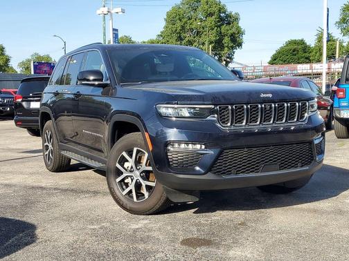 Midnight Sky 2024 Jeep Grand Cherokee Limited