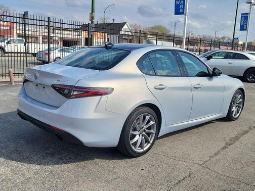 2024 Alfa Romeo Giulia Ti