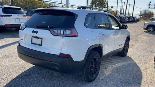 2023 Jeep Cherokee Altitude Lux