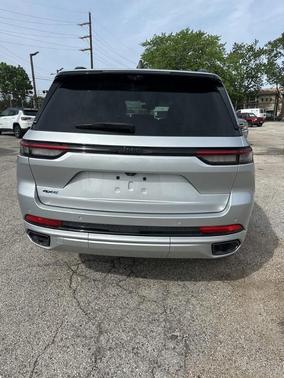 Silver Zynith 2025 Jeep Grand Cherokee 4xe Base