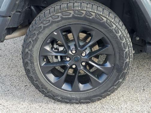 Anvil Clearcoat 2025 Jeep Wrangler 4xe Sahara