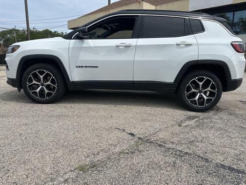 Bright White Clearcoat 2025 Jeep Compass Limited