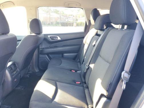 Glacier White 2020 Nissan Pathfinder SV