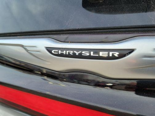 2024 Chrysler Pacifica Touring-L