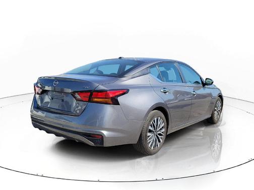 Gun Metallic 2024 Nissan Altima 2.5 SV