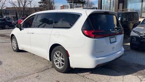2024 Chrysler Pacifica Touring-L