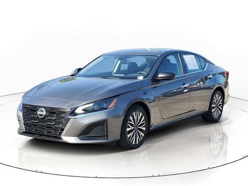 Gun Metallic 2025 Nissan Altima SV