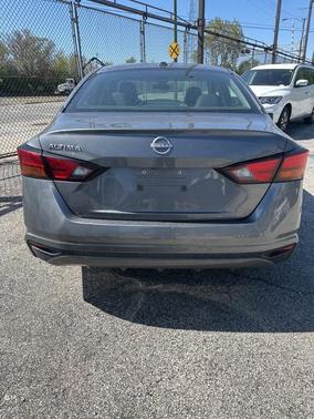 Gun Metallic 2025 Nissan Altima SV