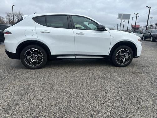 2024 Alfa Romeo Tonale Ti