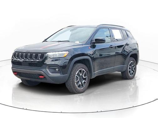 Diamond Black 2024 Jeep Compass Trailhawk