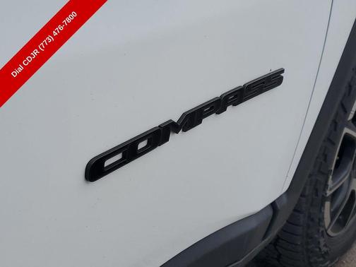 Bright White Clearcoat 2025 Jeep Compass Trailhawk