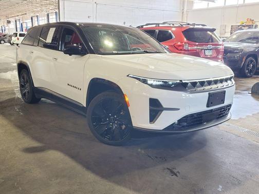 Bright White Clearcoat 2024 Jeep Wagoneer S Launch Edition