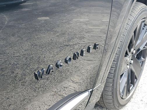 Diamond Black 2024 Jeep Wagoneer S Launch Edition