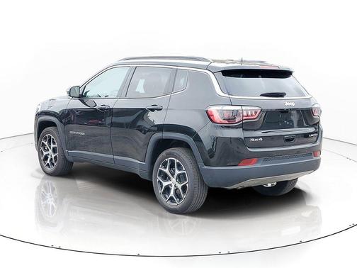Diamond Black 2024 Jeep Compass Limited
