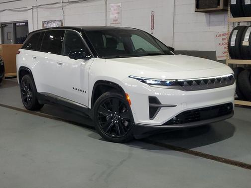 Bright White Clearcoat 2024 Jeep Wagoneer S Launch Edition