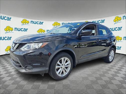 Black 2017 Nissan Rogue Sport S