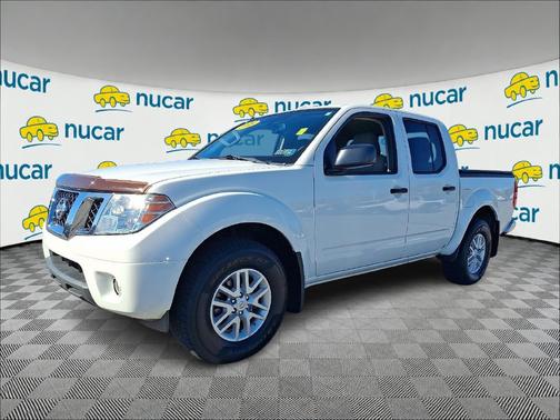 White 2018 Nissan Frontier SV