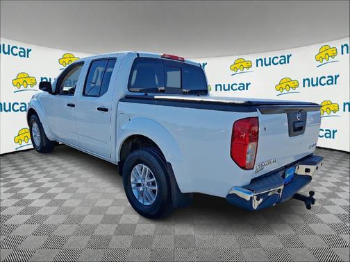 White 2018 Nissan Frontier SV