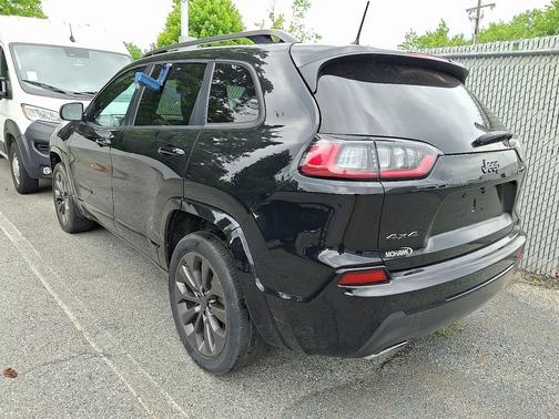 Black 2019 Jeep Cherokee Limited